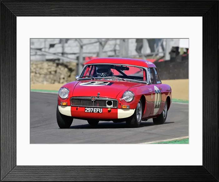 Framed Print : CZ1_2294 Tom Huetson, MG B Roadster.jpg Framed Print : CZ1_2294 Tom Huetson, MG B Roadster.jpg