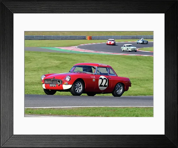 Framed Print : CZ1_3701 Tom Huetson, MG B Roadster.jpg Framed Print : CZ1_3701 Tom Huetson, MG B Roadster.jpg