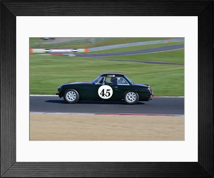 Framed Print : CZ1_3943 James Topliss, MG B Roadster.jpg Framed Print : CZ1_3943 James Topliss, MG B Roadster.jpg