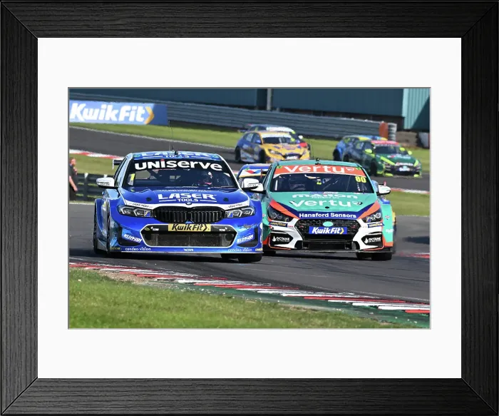 Framed Print : CZ2_2655 Jake Hill, BMW 330i M Sport, Laser Tools Racing with MB Motorsport, Tom Ingram, Hyundai i30N, Team Vertu.jpg Framed Print : CZ2_2655 Jake Hill, BMW 330i M Sport, Laser Tools Racing with MB Motorsport, Tom Ingram, Hyundai i30N, Team Vertu.jpg