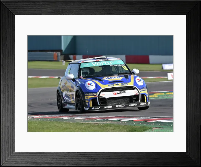 Framed Print : CZ2_2461 Cameron Richardson, Mini JCW, NAPA Racing UK.jpg