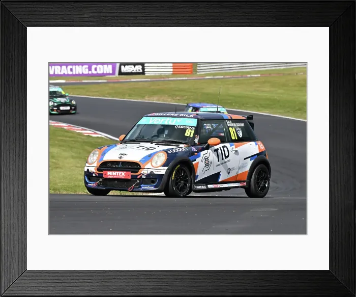 Framed Print : CZ2_4854 Luca Marinoni Osborne, Westbourne Motorsport.jpg Framed Print : CZ2_4854 Luca Marinoni Osborne, Westbourne Motorsport.jpg