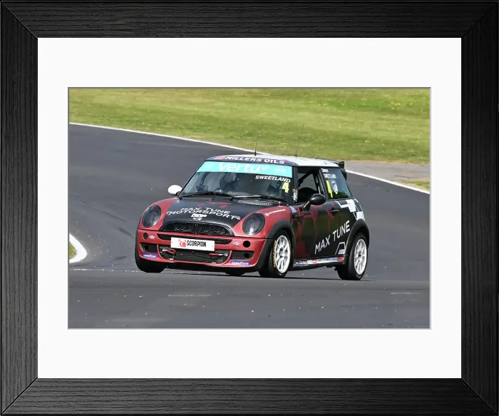 Framed Print : CZ2_4871 Simon Sweetland, Max Tune Motorsport.jpg Framed Print : CZ2_4871 Simon Sweetland, Max Tune Motorsport.jpg