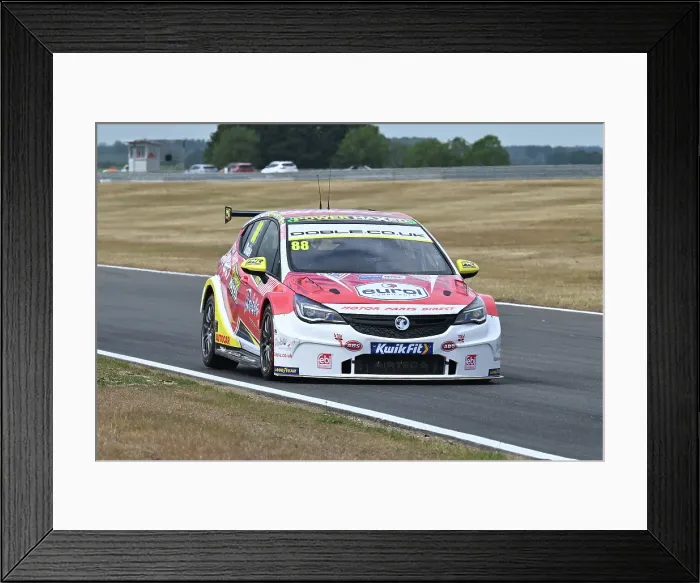 Framed Print : CZ2_5830 Mikey Doble, Vauxhall Astra, Motor Parts Direct with Power Maxed Racing.jpg