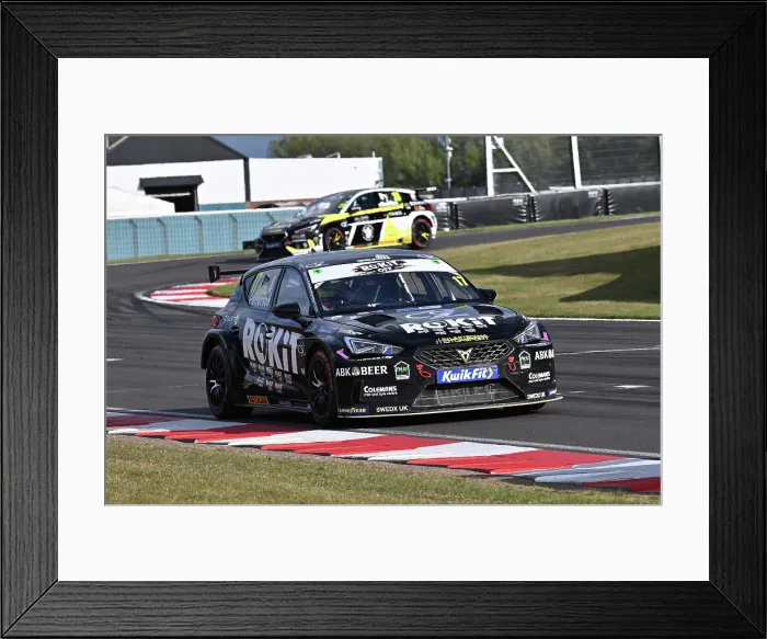 Framed Print : CZ4_2156 Dexter Patterson, Cupra Leon, ROKiT Racing with Un-Limited Motorsport.jpg