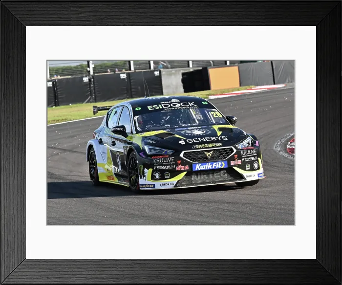 Framed Print : CZ4_2299 Nicolas Hamilton, Cupra Leon, Powder Monkey Brewing Co with Esidock.jpg Framed Print : CZ4_2299 Nicolas Hamilton, Cupra Leon, Powder Monkey Brewing Co with Esidock.jpg
