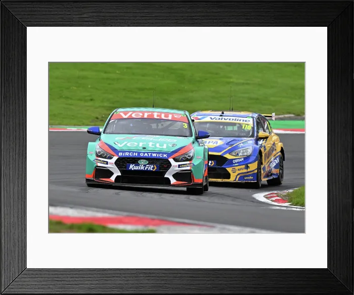 Framed Print : CZ5_1851 Tom Chilton, Hyundai i30N, Team VERTU, Ashley Sutton, Ford Focus ST, NAPA Racing UK.jpg Framed Print : CZ5_1851 Tom Chilton, Hyundai i30N, Team VERTU, Ashley Sutton, Ford Focus ST, NAPA Racing UK.jpg