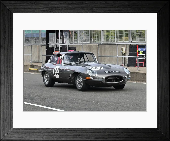 Framed Print : CZ5_2609 Paul Pochciol, James Hanson, Jaguar E-Type.jpg Framed Print : CZ5_2609 Paul Pochciol, James Hanson, Jaguar E-Type.jpg