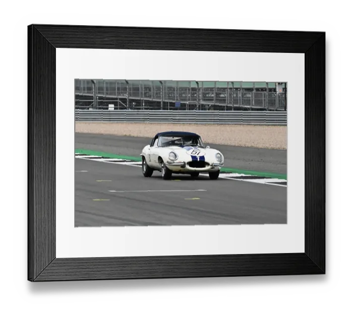 Framed Print : CZ5_2627 Gregor Fisken, Oliver Marcais, Jaguar E-Type.jpg Framed Print : CZ5_2627 Gregor Fisken, Oliver Marcais, Jaguar E-Type.jpg