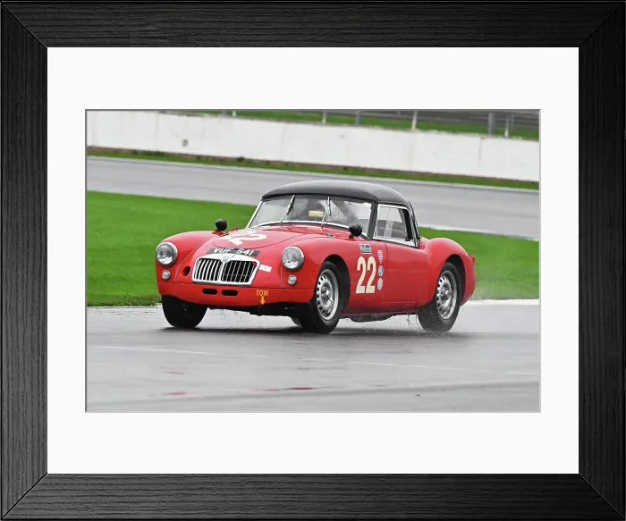 Framed Print : CZ5_4181 Nicola Burnside, Bond, MG A.jpg Framed Print : CZ5_4181 Nicola Burnside, Bond, MG A.jpg
