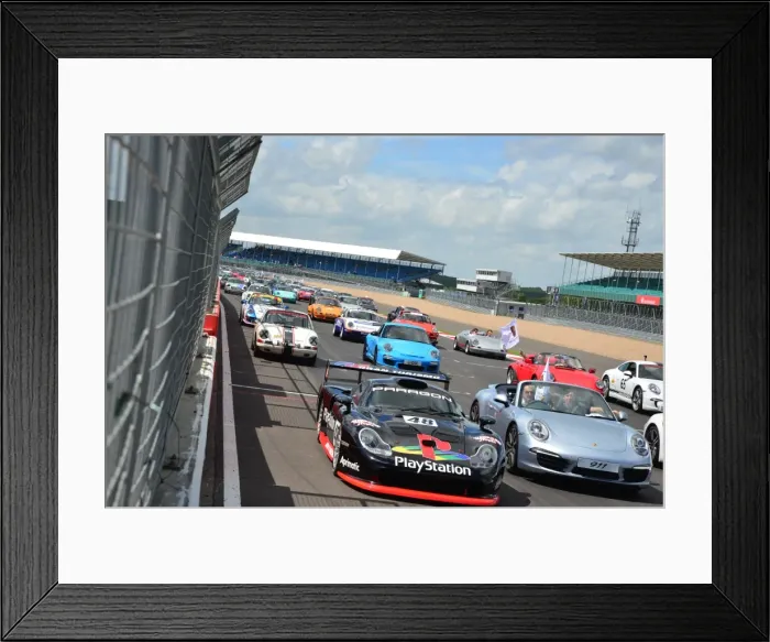 Framed Print : Porsche 911 Parade Framed Print : Porsche 911 Parade