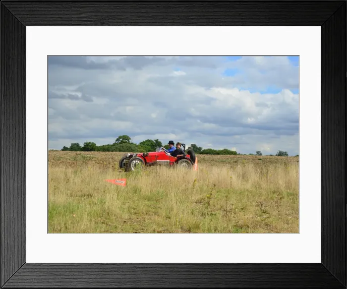 Framed Print : Ian Moss, Ryan Eamer. HSTA Plashes Farm Framed Print : Ian Moss, Ryan Eamer. HSTA Plashes Farm