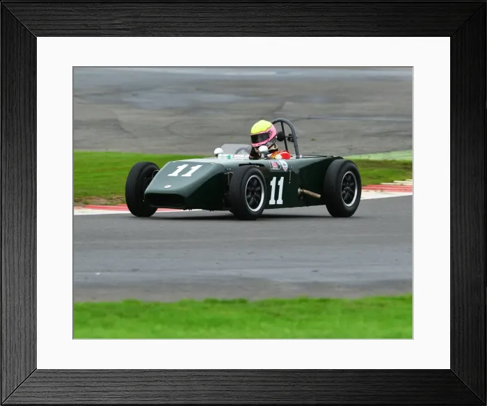 Framed Print : CM5 4423 Simon Brown, Merlyn Mk11A Framed Print : CM5 4423 Simon Brown, Merlyn Mk11A