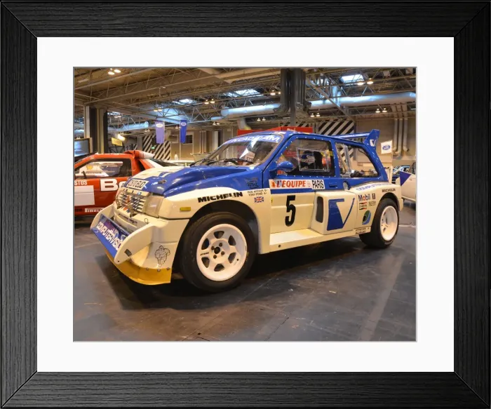 Framed Print : CJ5 2073 Metro 6R4 Framed Print : CJ5 2073 Metro 6R4
