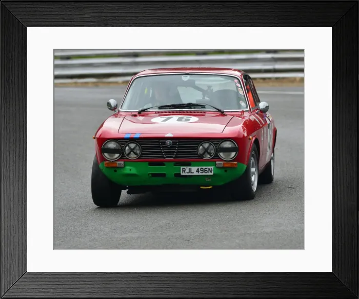 Framed Print : CJ4 9430 David Erwin, Alfa Romeo 2000 GTV Framed Print : CJ4 9430 David Erwin, Alfa Romeo 2000 GTV