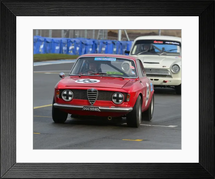 Framed Print : CJ3 1230 Paul Hopkinson, Alfa Romeo Giulia Sprint GT Framed Print : CJ3 1230 Paul Hopkinson, Alfa Romeo Giulia Sprint GT