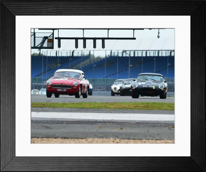 Framed Print : CJ3 6377 Beverley Phillips, Chris Phillips, MGB, James Patterson, Suzanne Sears, Jaguar E-Type Framed Print : CJ3 6377 Beverley Phillips, Chris Phillips, MGB, James Patterson, Suzanne Sears, Jaguar E-Type