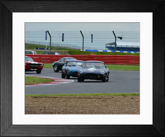 Framed Print : CJ3 6713 John Barton, Jaguar E-Type, 4 KPD Framed Print : CJ3 6713 John Barton, Jaguar E-Type, 4 KPD