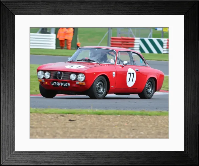 Framed Print : CJ3 6967 Simon Holmesmith, Alfa Romeo 2000 GTV Framed Print : CJ3 6967 Simon Holmesmith, Alfa Romeo 2000 GTV