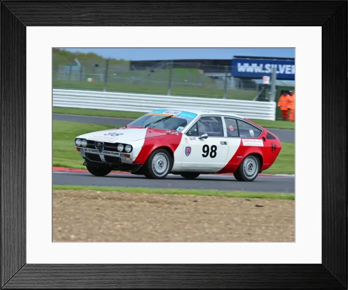 Framed Print : CJ3 6981 Bob Trotter, Alfa Romeo 2000 GTV Framed Print : CJ3 6981 Bob Trotter, Alfa Romeo 2000 GTV