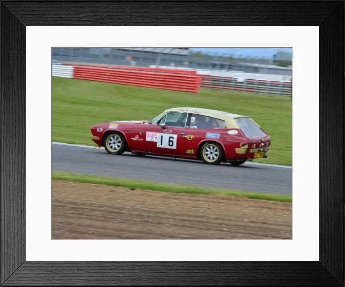 Framed Print : CJ3 7023 Alan Hersey, Reliant Scimitar 5a Framed Print : CJ3 7023 Alan Hersey, Reliant Scimitar 5a