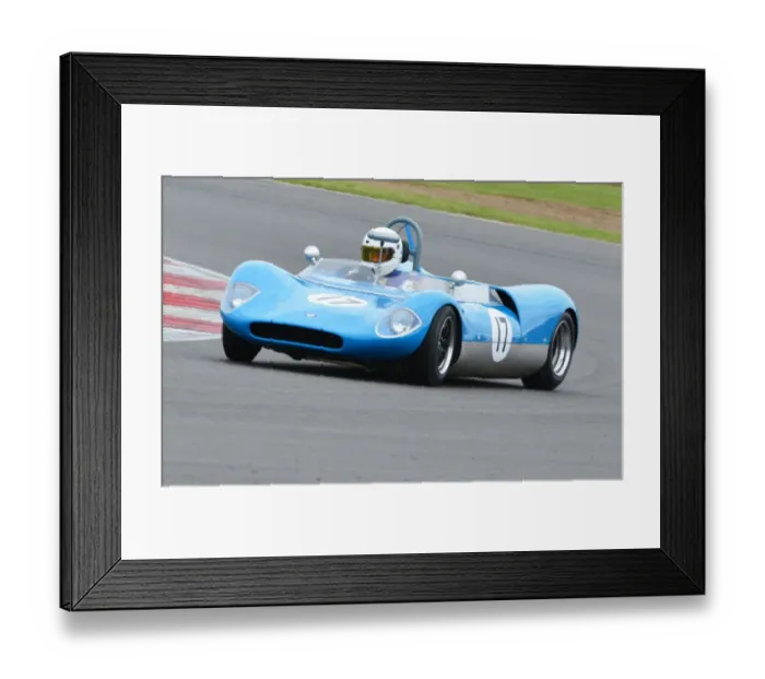 Framed Print : CJ3 7152 Arnie Black, Crossle 7S Framed Print : CJ3 7152 Arnie Black, Crossle 7S