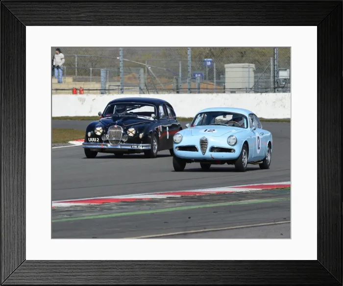 Framed Print : CJ3 2117 Richard Frankel Alfa Romeo Giulietta Sprint, Nigel Webb, Anthony Reid, Jaguar Mk 1 Framed Print : CJ3 2117 Richard Frankel Alfa Romeo Giulietta Sprint, Nigel Webb, Anthony Reid, Jaguar Mk 1