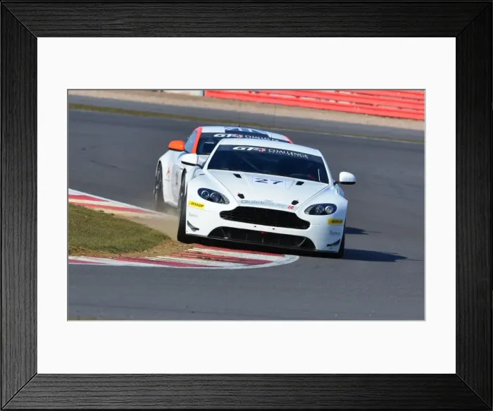 Framed Print : CJ3 2759 Calum Lockie, Aston Martin GT4 Framed Print : CJ3 2759 Calum Lockie, Aston Martin GT4