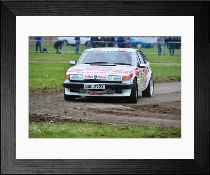Framed Print : CJ3 0812 Mike Kitt, Rover SD1 Framed Print : CJ3 0812 Mike Kitt, Rover SD1