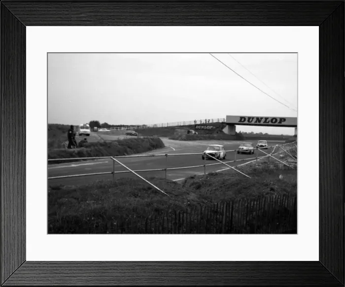 Framed Print : CJMF 110a Minis at Snetterton 1972 Framed Print : CJMF 110a Minis at Snetterton 1972