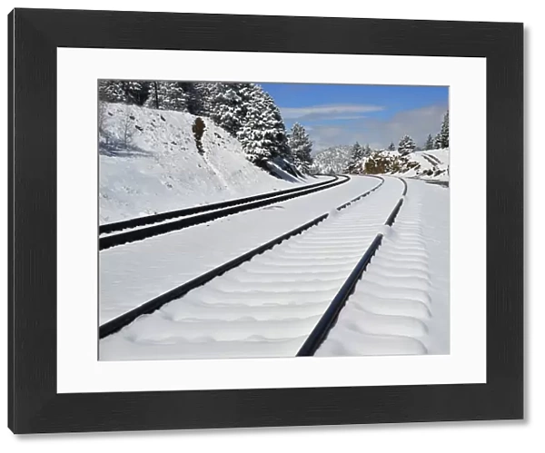 CJ3 3120 Rail tracks in the snow