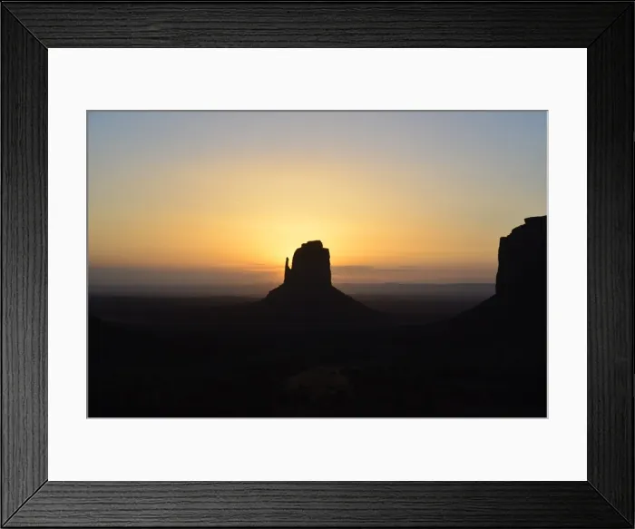 Framed Print : CJ3 3528 Monument Valley sunrise Framed Print : CJ3 3528 Monument Valley sunrise