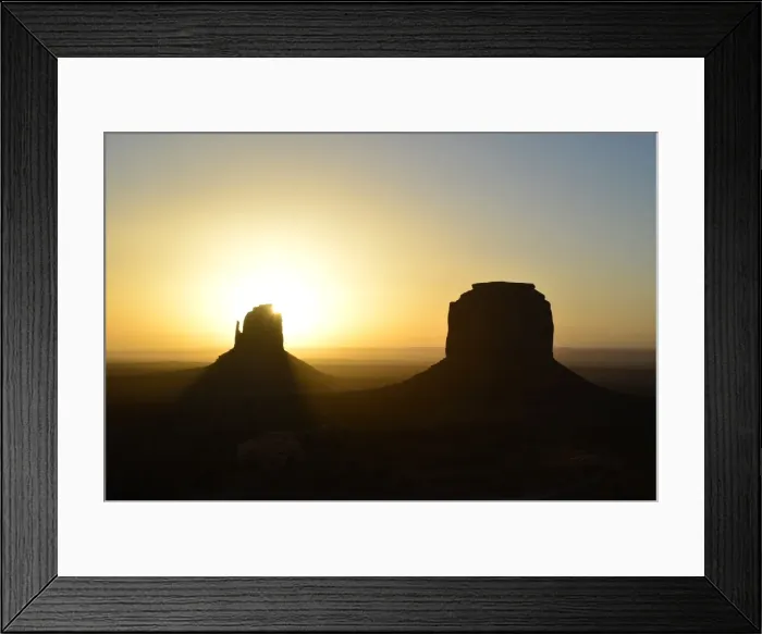Framed Print : CJ3 3545 Monument Valley sunrise Framed Print : CJ3 3545 Monument Valley sunrise