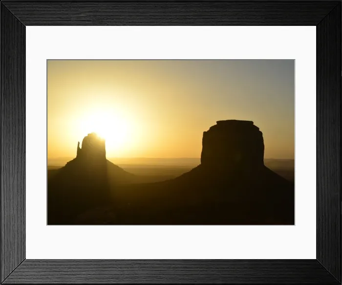 Framed Print : CJ3 3555 Monument Valley sunrise Framed Print : CJ3 3555 Monument Valley sunrise