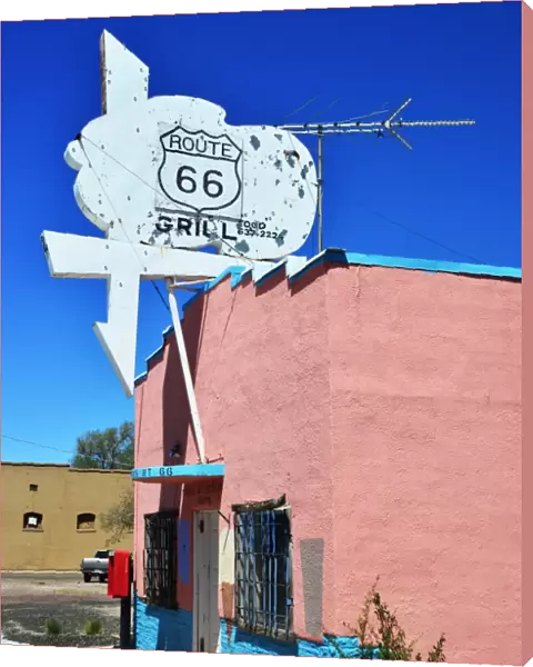 CJ3 4041 Route 66 Grill