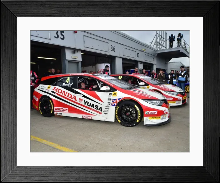 Framed Print : CM1 0259 BTCC Honda Civic Tourer Framed Print : CM1 0259 BTCC Honda Civic Tourer