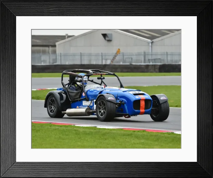 Framed Print : CM1 6425 Richard Green, Caterham C400 Framed Print : CM1 6425 Richard Green, Caterham C400