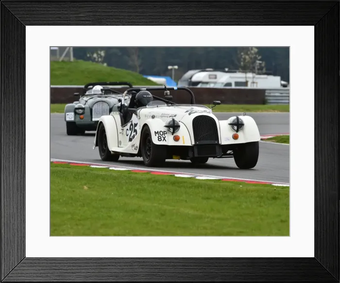 Framed Print : CM1 6528 Tim Ayres, Morgan Plus 8, MOP 8 X Framed Print : CM1 6528 Tim Ayres, Morgan Plus 8, MOP 8 X