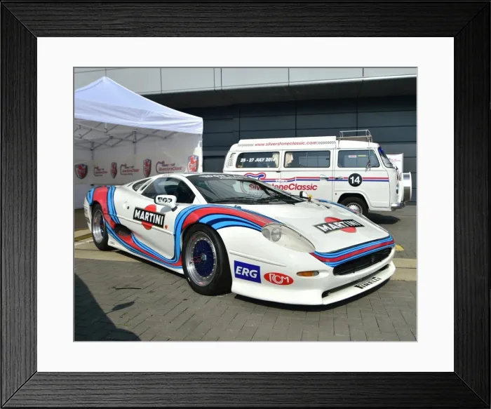 Framed Print : CM1 9826 Jaguar XJ220 Framed Print : CM1 9826 Jaguar XJ220