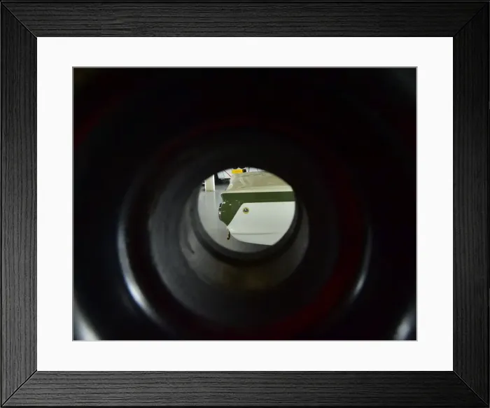 Framed Print : CM1 9951 In the centre Framed Print : CM1 9951 In the centre
