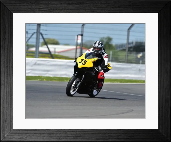 Framed Print : CM2 2651 Tyler Walsh, Suzuki, MRO Minitwins Framed Print : CM2 2651 Tyler Walsh, Suzuki, MRO Minitwins