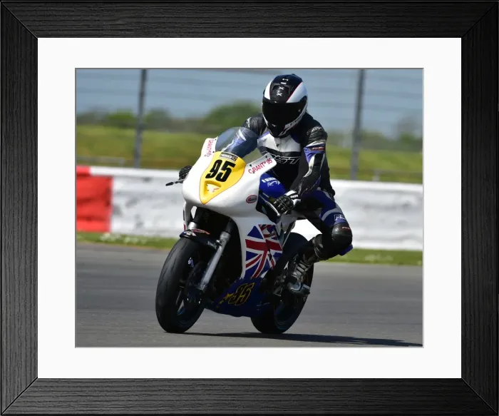 Framed Print : CM2 2666 Grant Robertson, Suzuki