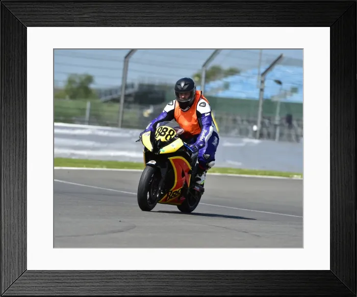 Framed Print : CM2 2670 Richard Rooney, Suzuki