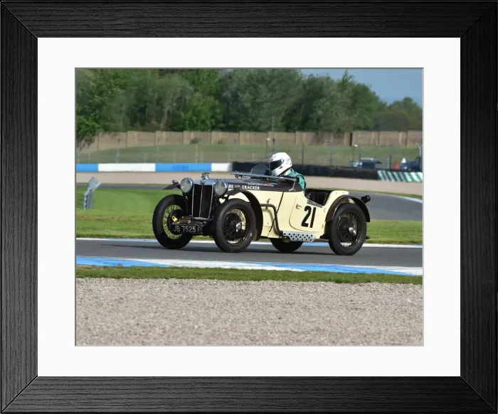 Framed Print : CM2 1576 Andrew Frankel, MG, Cream Cracker, JB 7525 Framed Print : CM2 1576 Andrew Frankel, MG, Cream Cracker, JB 7525