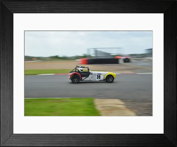 Framed Print : CJ5 4587 Mark Drain, lan Drain, Caterham, Roadsport A