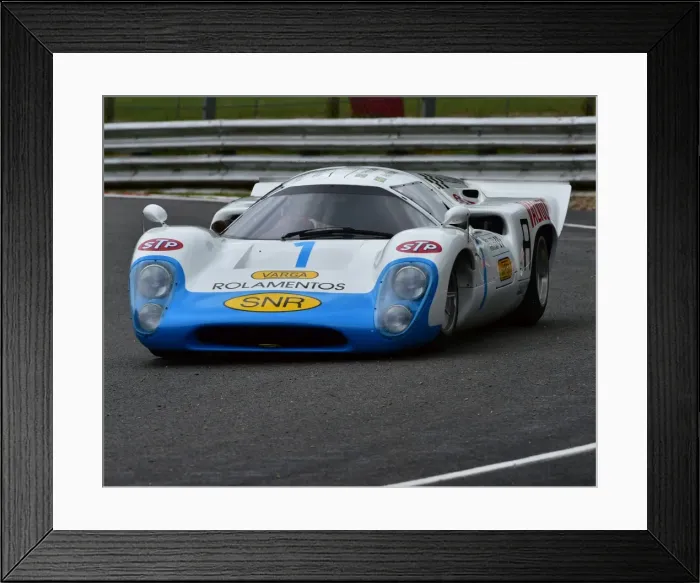 Framed Print : CM2 5138 Leo Voyazides, Simon Hadfield, Lola T70 MK3 B Framed Print : CM2 5138 Leo Voyazides, Simon Hadfield, Lola T70 MK3 B