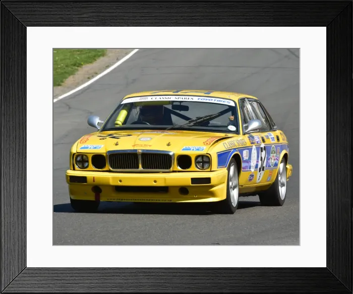 Framed Print : CM2 7440 Gail Hill, Jaguar XJ40 Framed Print : CM2 7440 Gail Hill, Jaguar XJ40