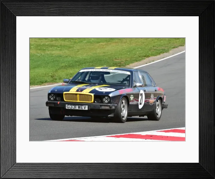 Framed Print : CM2 7465 Howard Kirkham, Jaguar XJ40, G 331 WEV