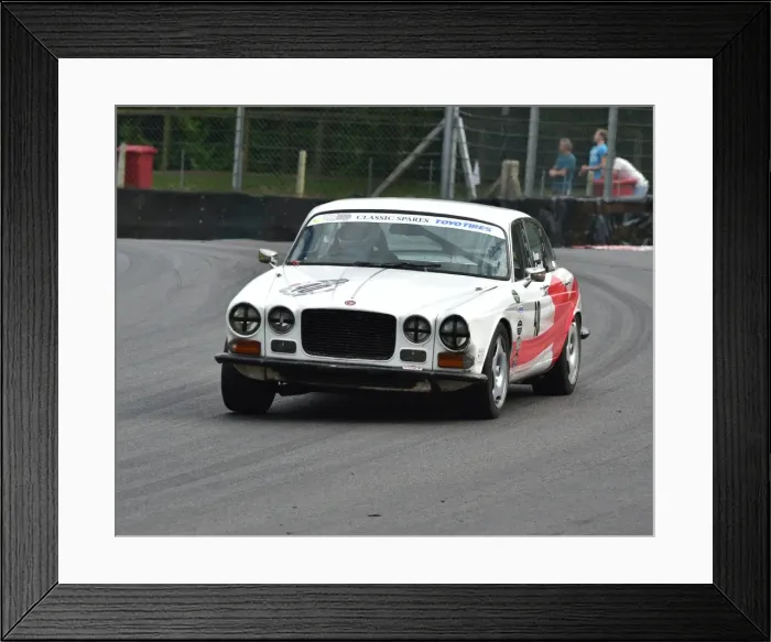 Framed Print : CM2 8246 Dean Sewell, Jaguar XJ6 series 1 Framed Print : CM2 8246 Dean Sewell, Jaguar XJ6 series 1