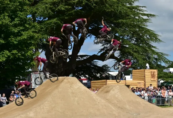 Rights Managed : Animal Bike Tour team, BMX Rights Managed : Animal Bike Tour team, BMX